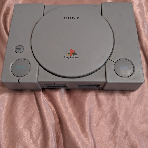 Sony PlayStation Console in Gray - Picture 1 of 5